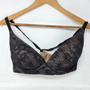 Victoria's Secret Lightly Lined Plunge Black Lace / Cream Bra Women's 38D
